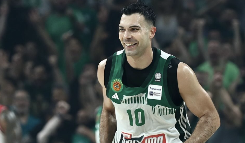 Δεν πίστευαν στα μάτια τους: Ο σωσίας του Κώστα Σλούκα πήγε στο The Voice [βίντεο]